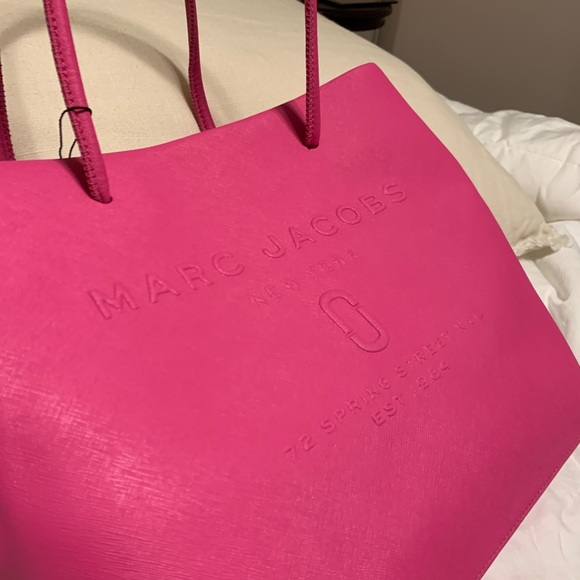 Marc Jacobs East West Tote - Picture 2 of 5